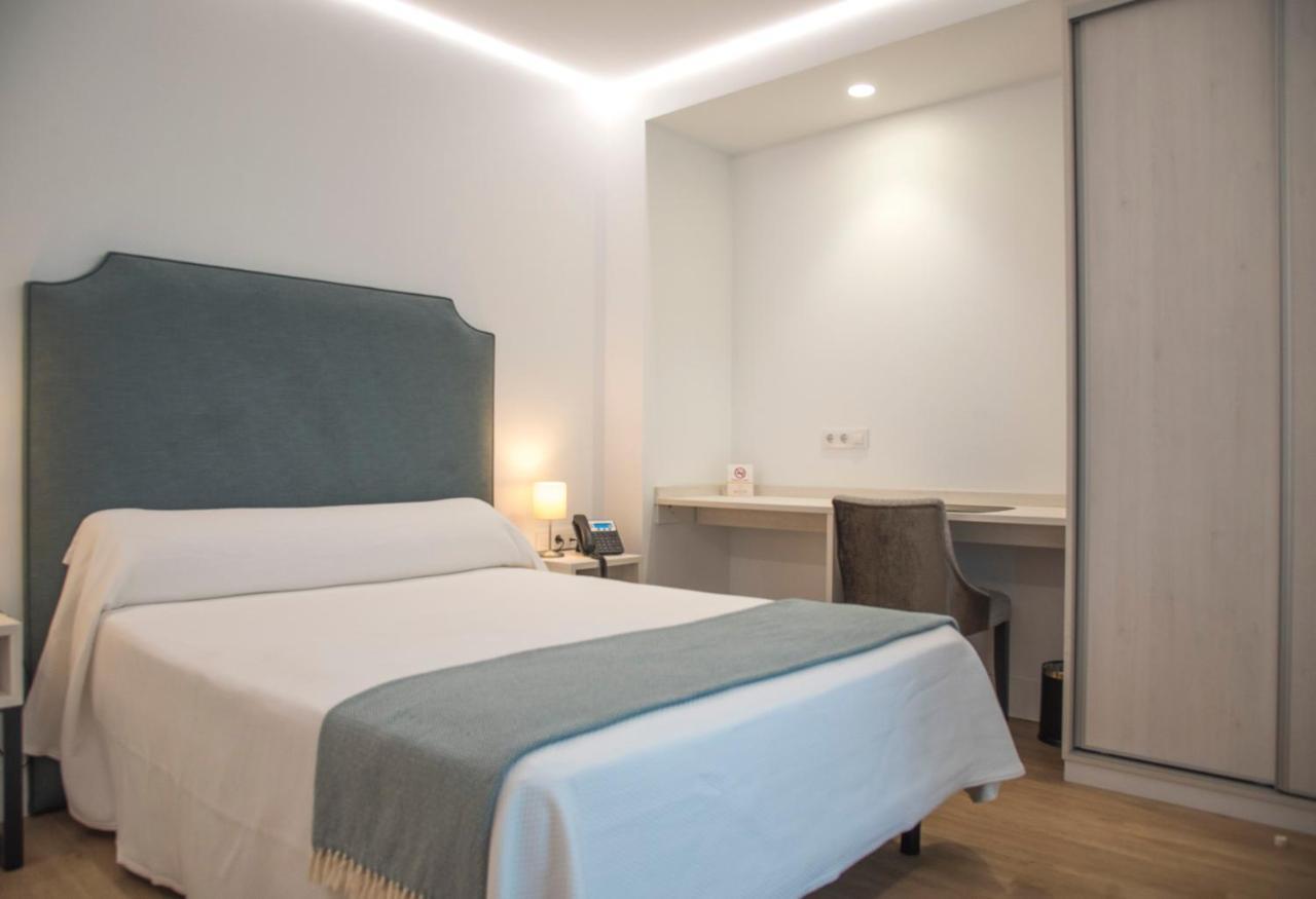 Gm Hotel Marchena  Exterior photo