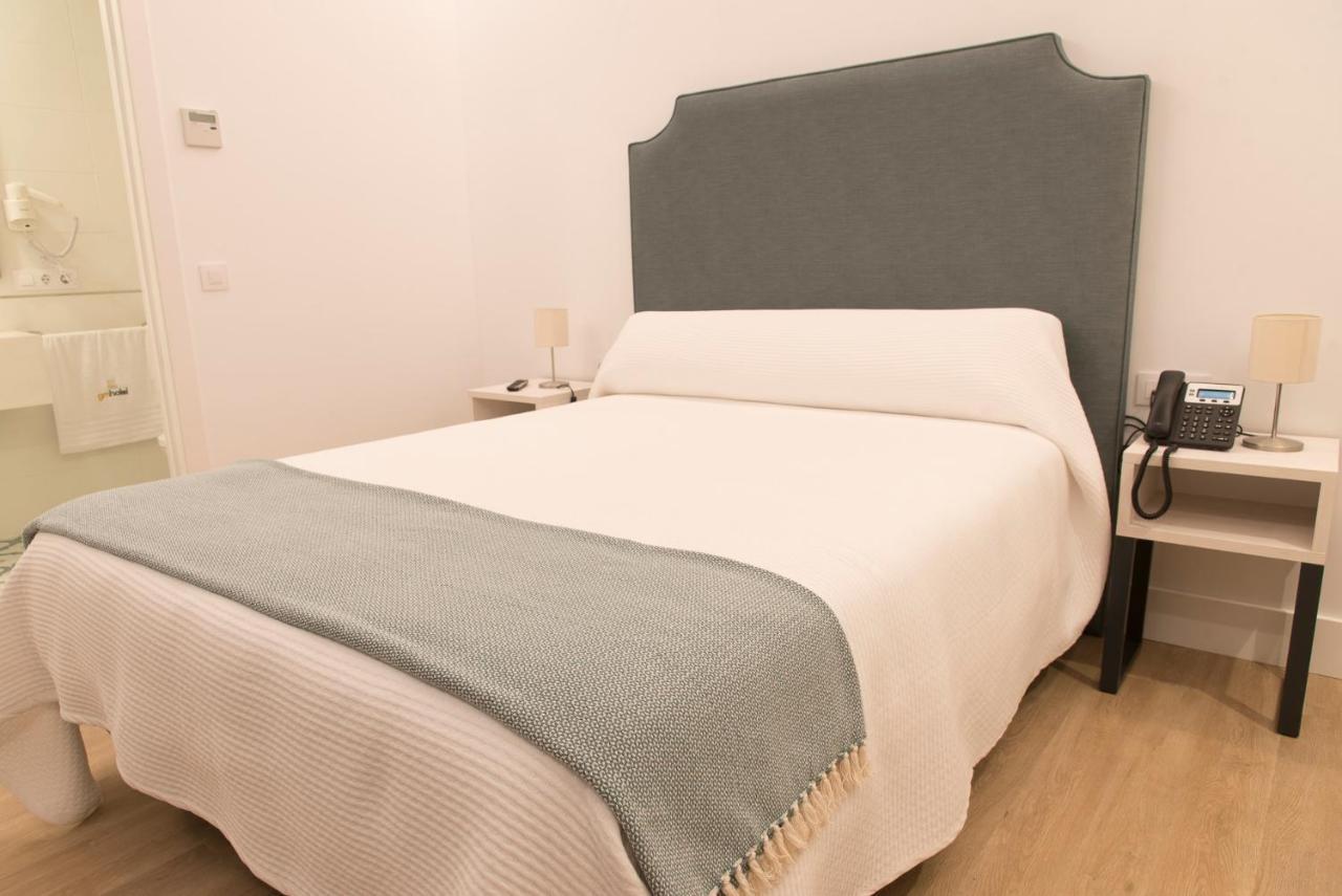 Gm Hotel Marchena  Exterior photo