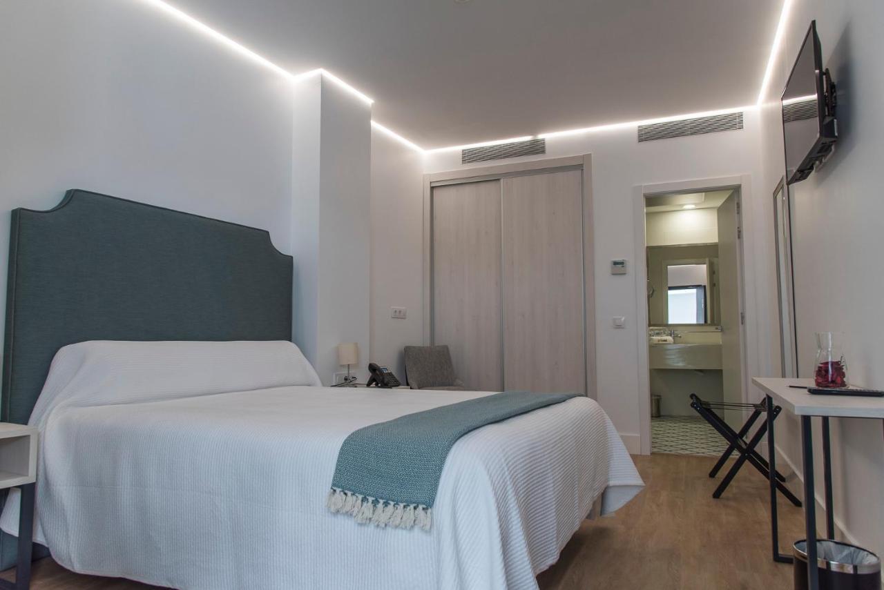 Gm Hotel Marchena  Exterior photo